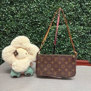 Louis Vuitton Pochette NM